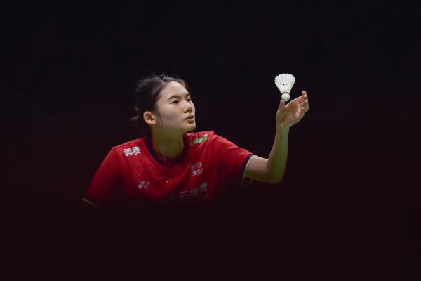 而这个少年 而这个少年